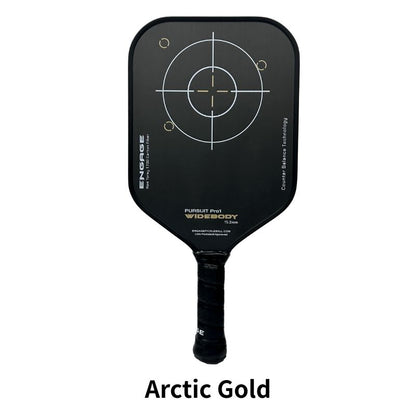 Arctic Goldの打球面。同心円のターゲット柄にゴールドの十字とマーカーが入り、側面にRaw Toray T700 Carbon FiberとCounter Balance Technologyの表記。